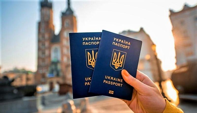Ukrayna 2021'de dünya pasaportları sıralamasında 35. sıraya yükseldi