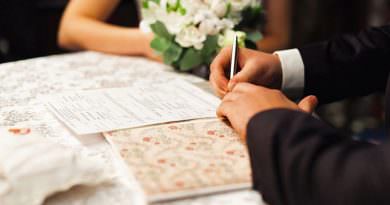Ukrayna'da evlenenlerin sayısı bir yılda yüzde 27 artarken, evlilik sözleşmeleri yüzde 46 arttı