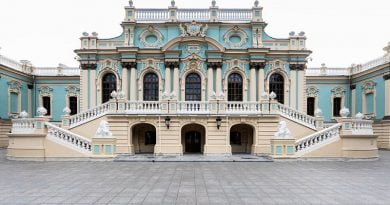 Kiev'deki Mariinskiy Sarayı 4 Eylül'den itibaren gezilere açılıyor