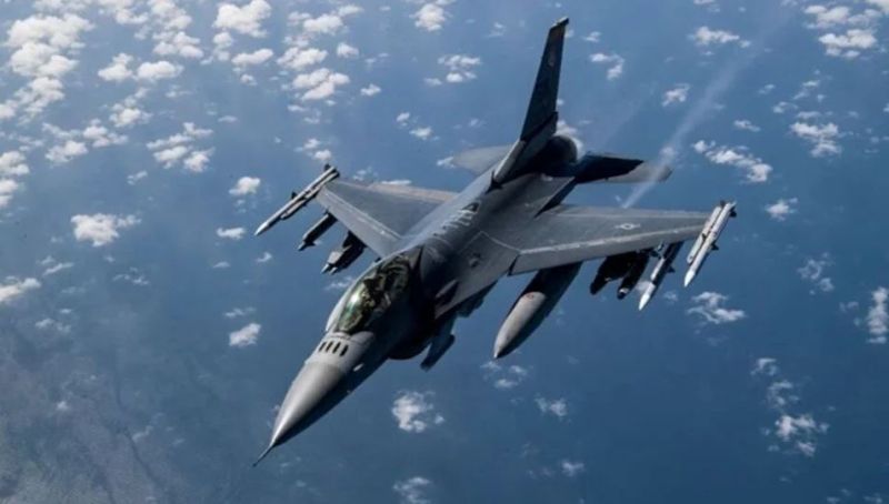 NATO generali, Ukrayna'ya F-16 ve uzun menzilli füzelerin sağlanmasını destekliyor